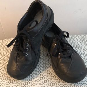 Keen Presidio Black Gently Used